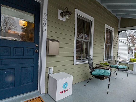 3rd image of 235 Nelson Ave