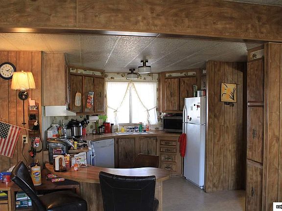 3rd image of 41 Bonanza St
