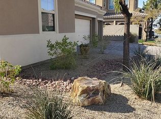 525 Punto Vallata Dr, Henderson, NV 89011
