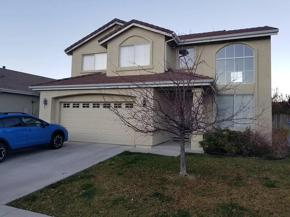 10048 Silver Star Dr