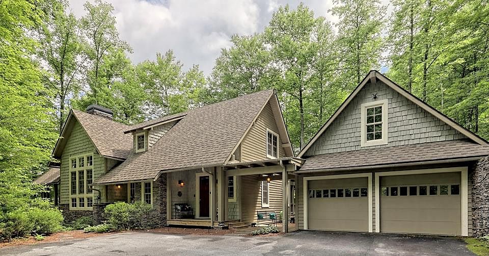 1st image of 33 Highwood Trce