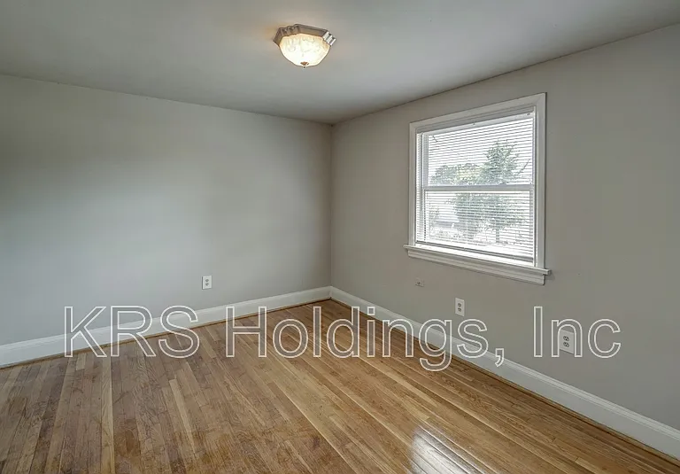 5423 Remuda Dr #4 — Photo 10