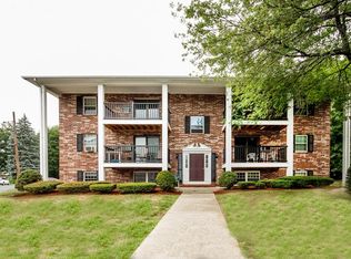 5 Walker Rd APT 1, North Andover, MA 01845