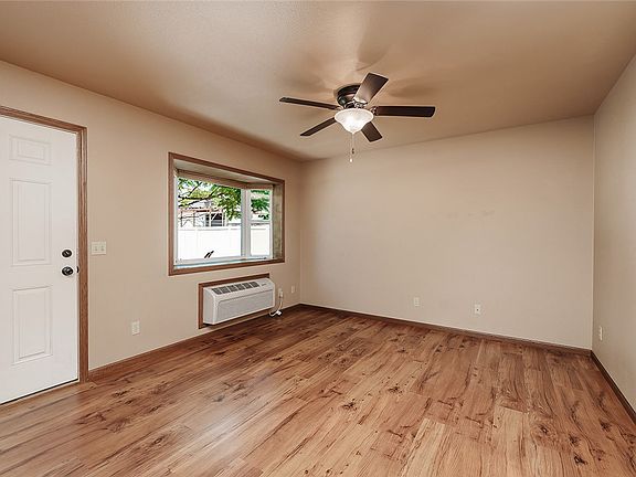 3rd image of 5503 Frontier Dr