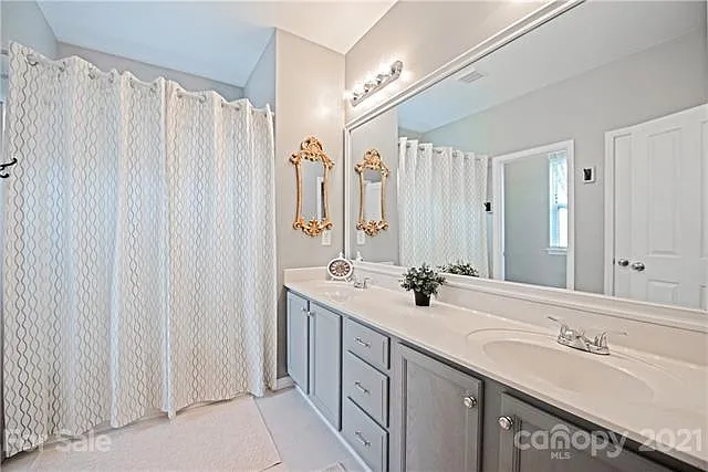 6622 Dunton St — Photo 16