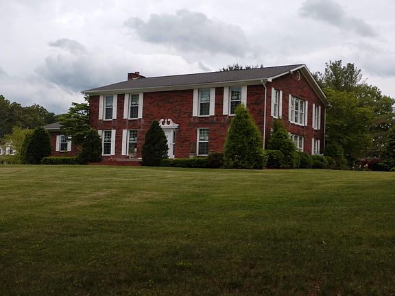 2nd image of 1001 Duncan Ln