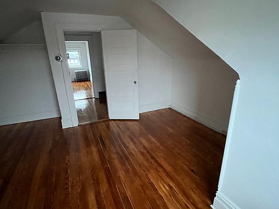4th image of 352 Beach 69th St
