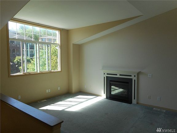 5th image of 11513 34th St NE