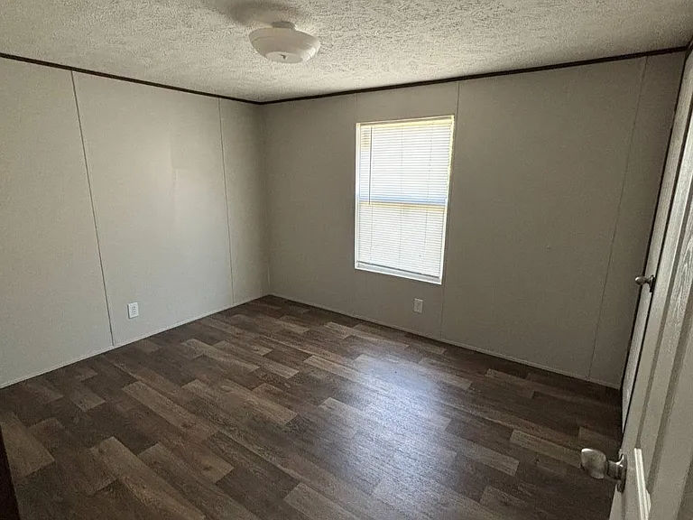 105 Exter Dr #21 — Photo 6