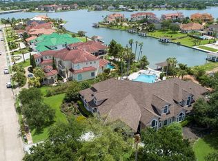 1318 Lakeway Dr, Seabrook, TX 77586