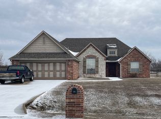 17079 S Eagle Dr, Claremore, OK 74017
