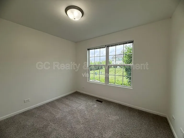 1016 Turin Dr — Photo 18