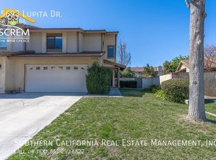 25693 Lupita Dr, Santa Clarita, CA 91355