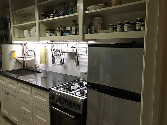 3rd image of 505 Peabody St NW APT 2
