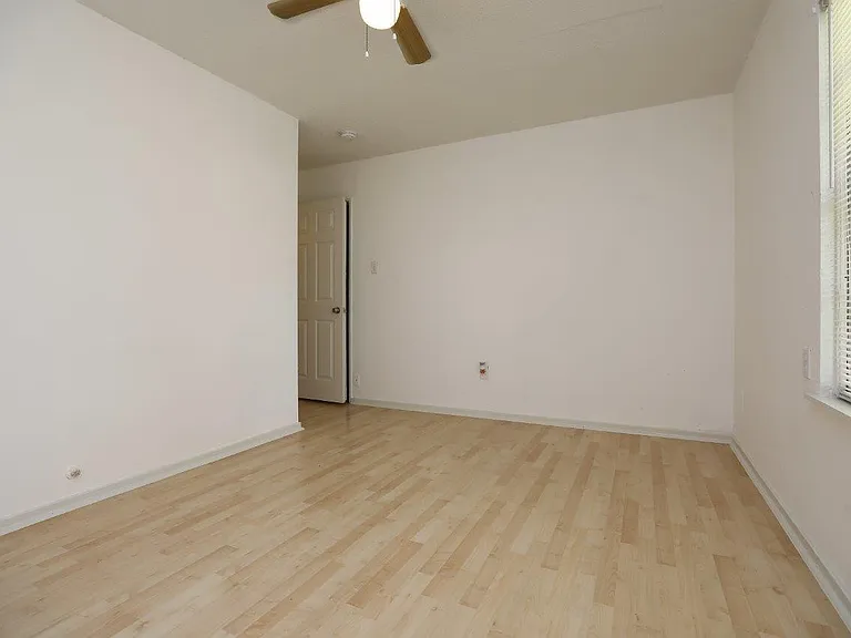 5418 Myrtlewood St — Photo 7