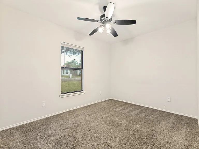 2313 Harvest Glen Ct — Photo 19