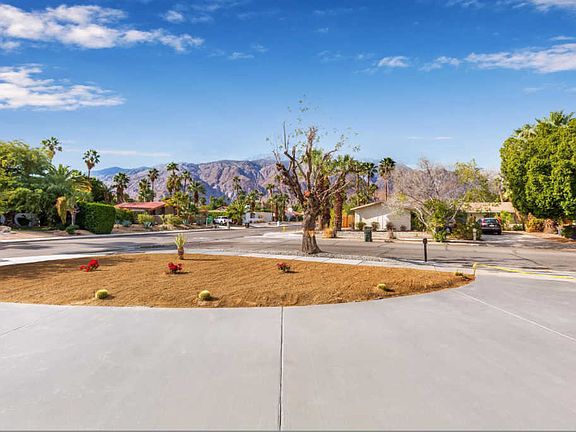 4th image of 2114 N Aurora Dr
