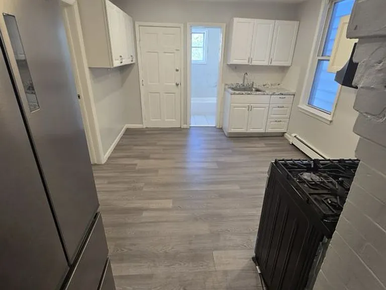 46 Hawkins St #6D — Photo 5
