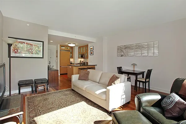 Rented by Douglas Elliman | media 23