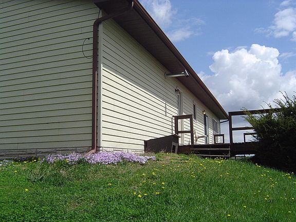 5th image of 1559 Fir Ave