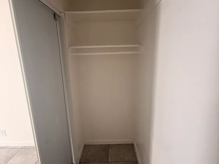 1632 Walnut Ave #5 — Photo 4