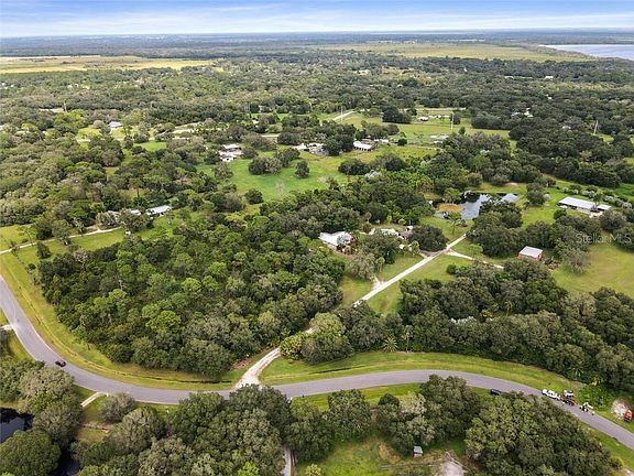 2nd image of 5713 Myakka Valley Trl
