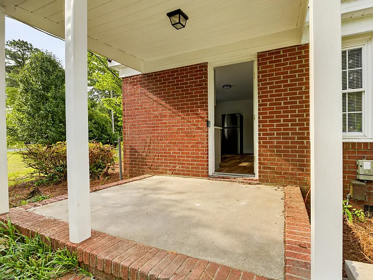2813 Jackson Dr — Photo 18