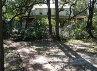 498 Yellow River Ln, Holt, FL 32564