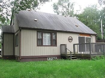 3rd image of 232 Bellevue Dr