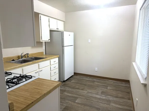 940 Chelwood Park, 940 Chelwood Park Blvd NE #1, Albuquerque, NM 87112
