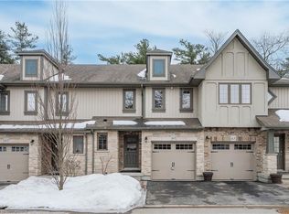 635 Saginaw Pkwy #62, Cambridge, ON N1T0C1