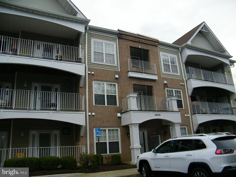 1st image of 2003 Warners Ter N Unit 322