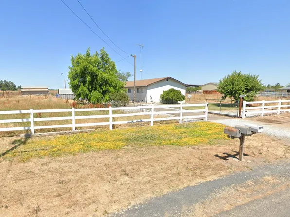 10113 Pioneer Avenue, Oakdale, CA 95361