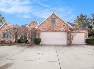 5183 Hill Forest Dr, Linden, MI 48451