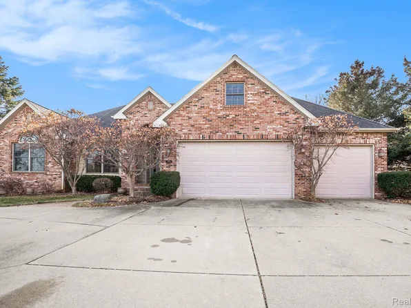 5183 Hill Forest Dr, Linden, MI 48451