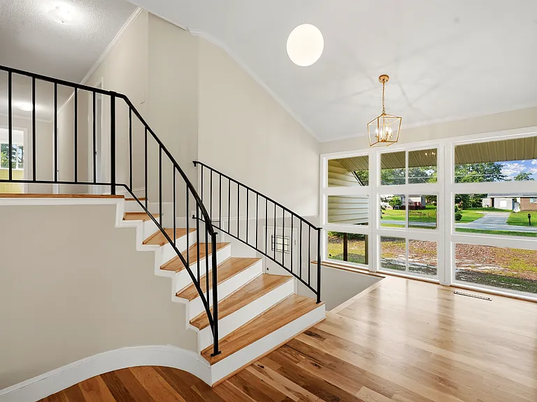 607 Longleaf Ave — Photo 24