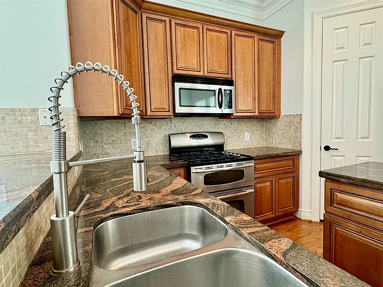 4507 Crawford St — Photo 21