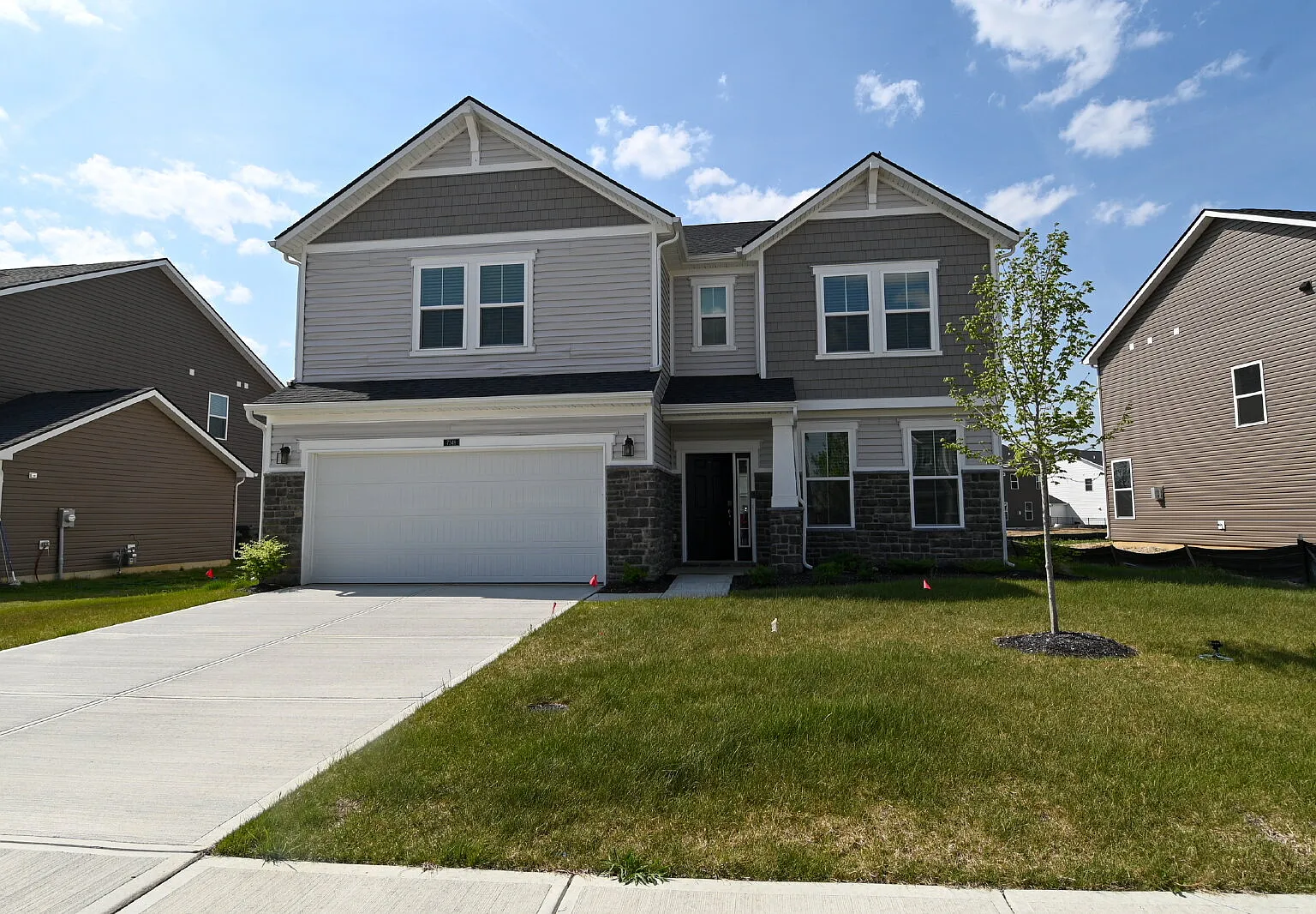 5 bed, 3.0 bath, 3183 sqft, $2,800 — Photo 1