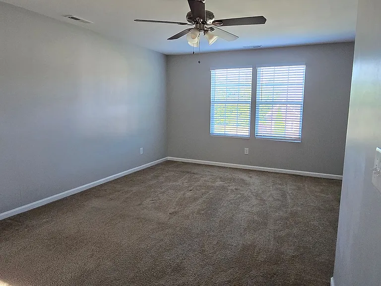 1151 Bentley Ct — Photo 10