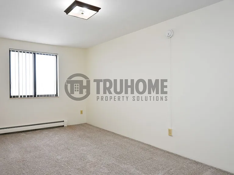 Gallery Apartments — Photo 31