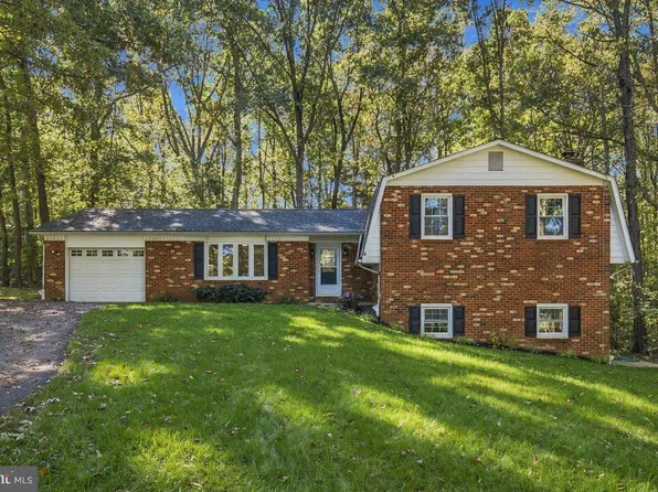 37745 Asher Rd, Mechanicsville, MD 20659