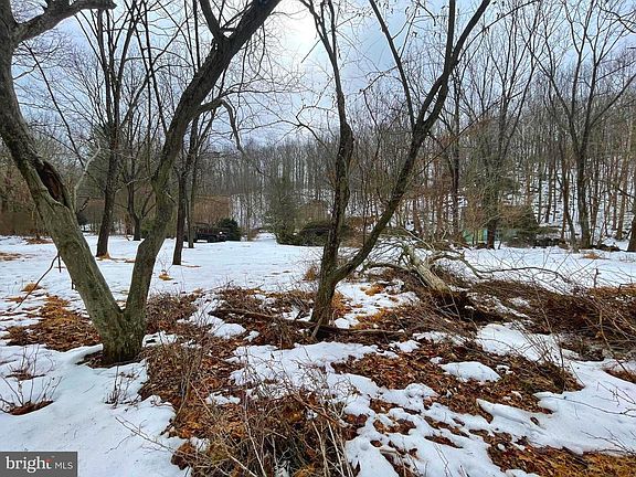 4th image of 15899 Newport Rd