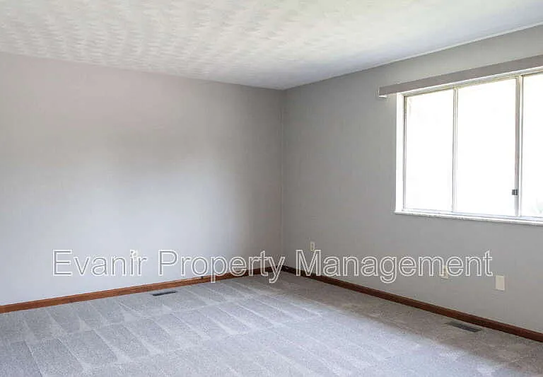 3160 Honeysuckle Dr — Photo 11