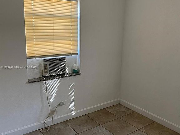 3rd image of 640 NW 10th Ter APT 2