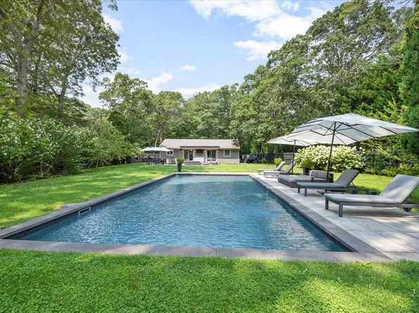 94 Hands Creek Rd, East Hampton, NY 11937