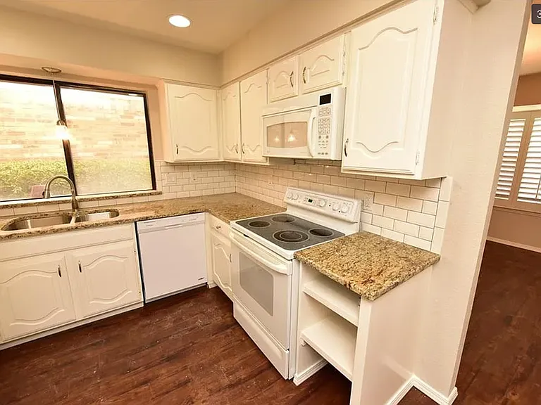 2216 Placid Dr — Photo 10