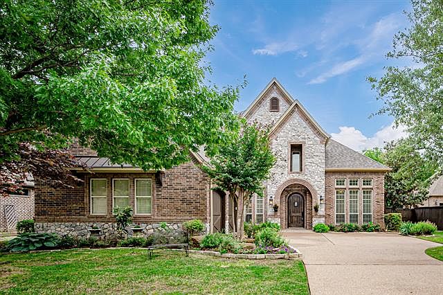 1st image of 408 Waterlane Dr