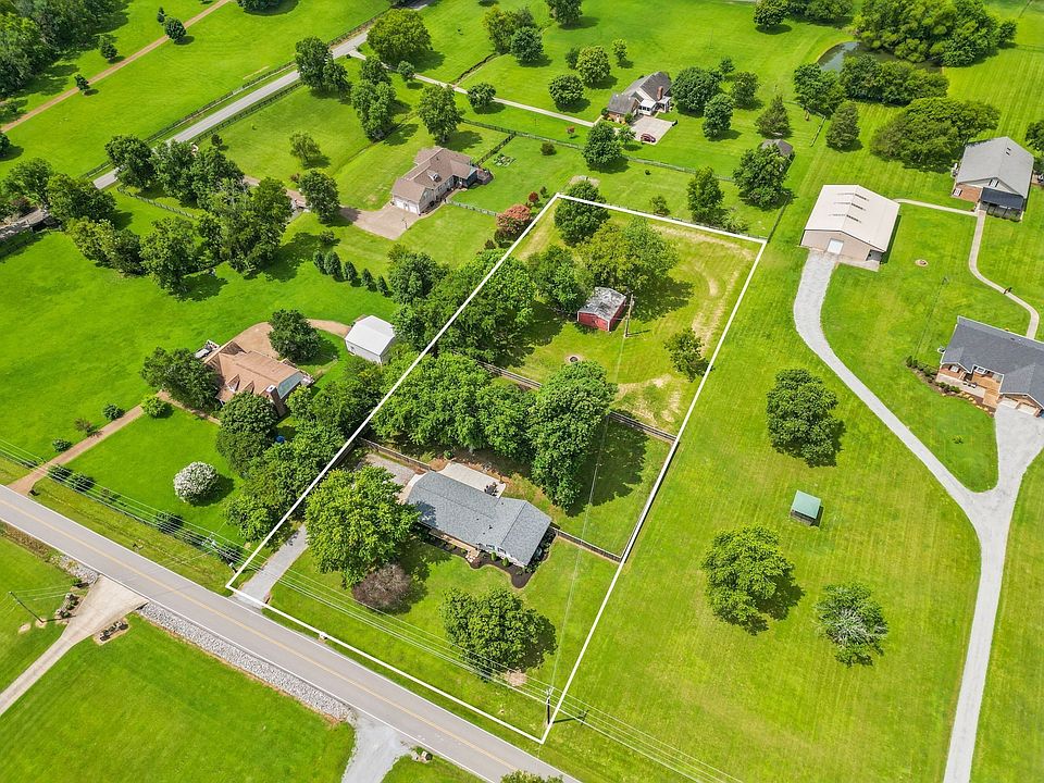 625 Neals Ln, Gallatin, TN 37066 MLS 2670736 Zillow