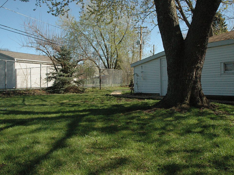 1st image of 2437 Elder Ln