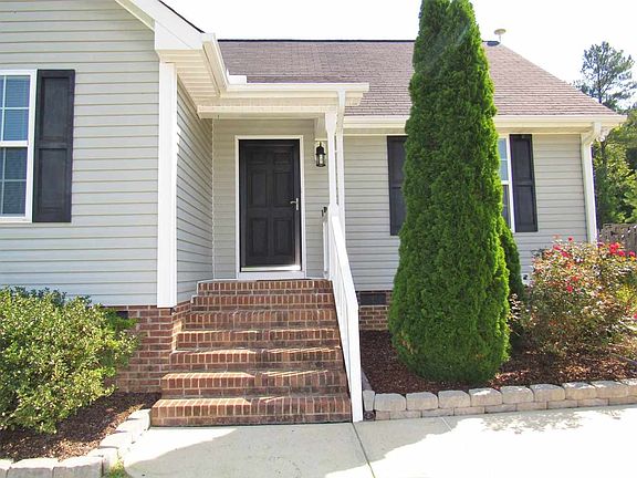 2nd image of 120 Carriage Hill Dr